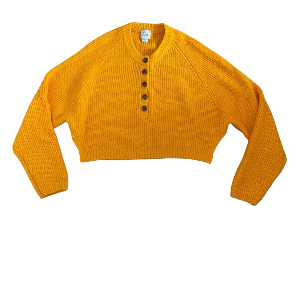 Beautiful Urban Outfitters cropped sweater